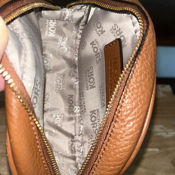 - Michael by Michael Kors Brown Leather Small Pouch with gold hardware ver… - Picture 12 of 15